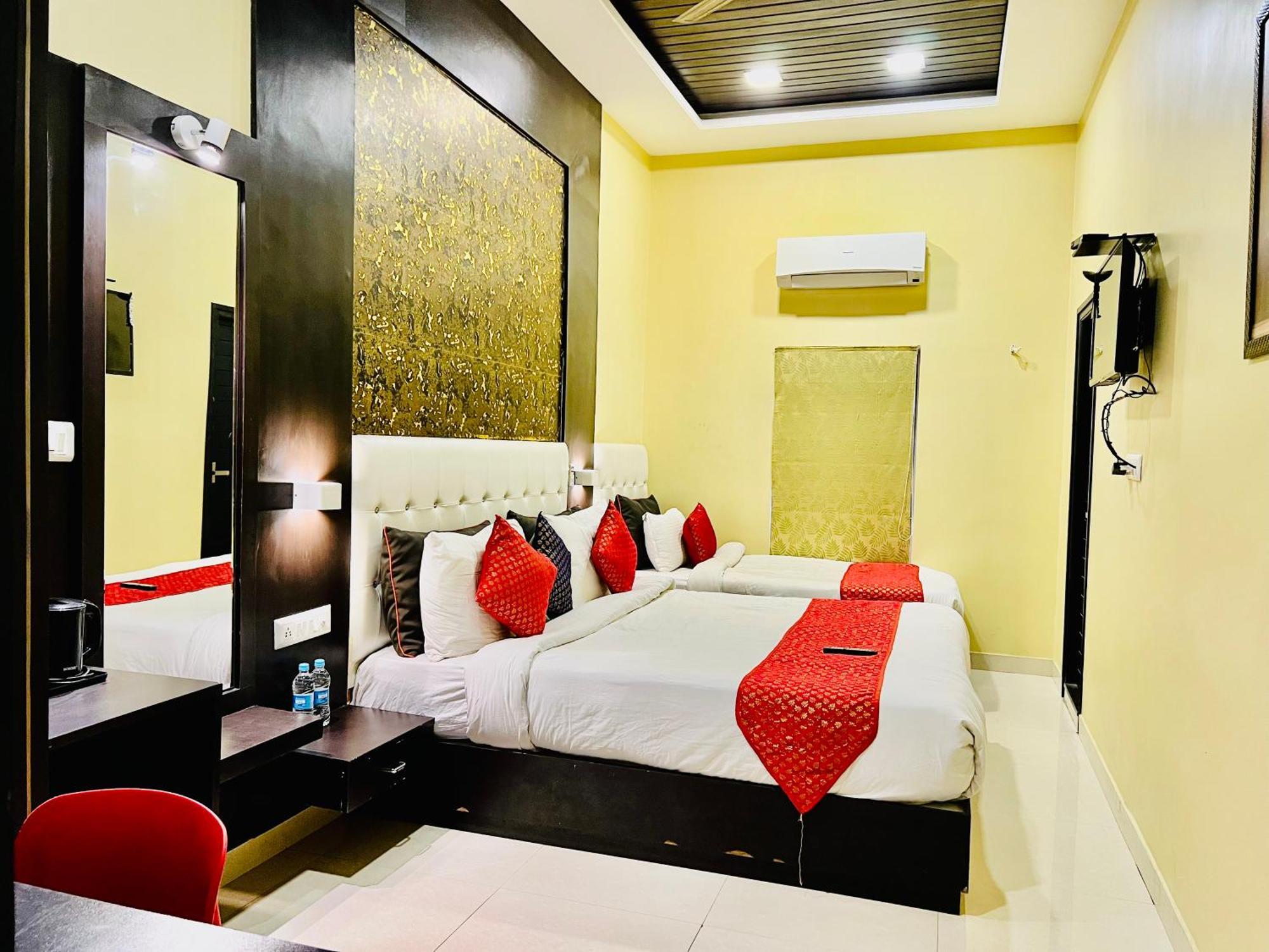 Hotel Grand Bhagwat, Udaipur Eksteriør billede
