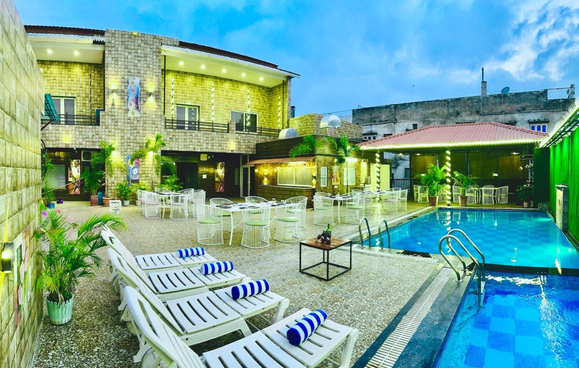 Hotel Grand Bhagwat, Udaipur Eksteriør billede