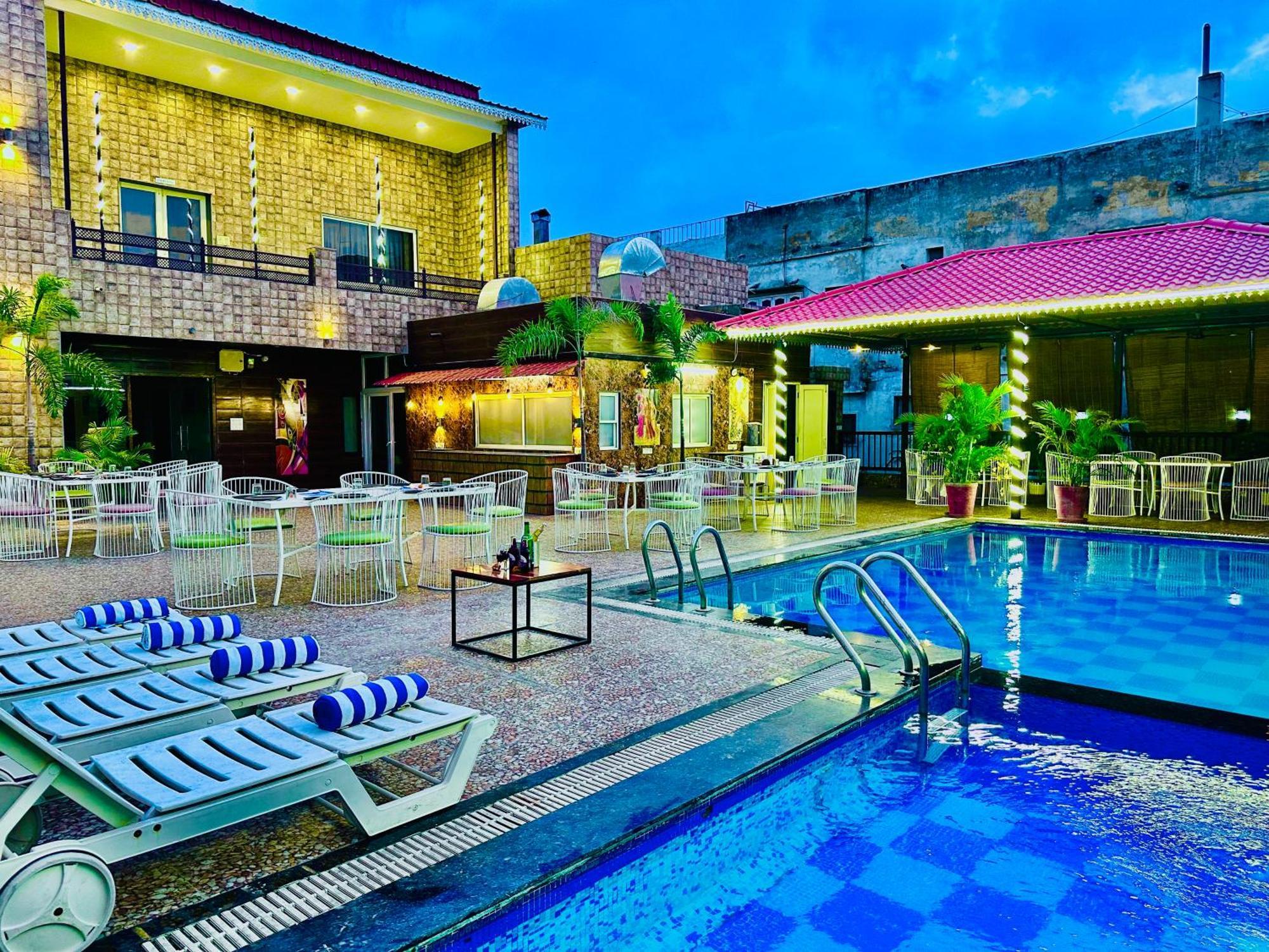 Hotel Grand Bhagwat, Udaipur Eksteriør billede