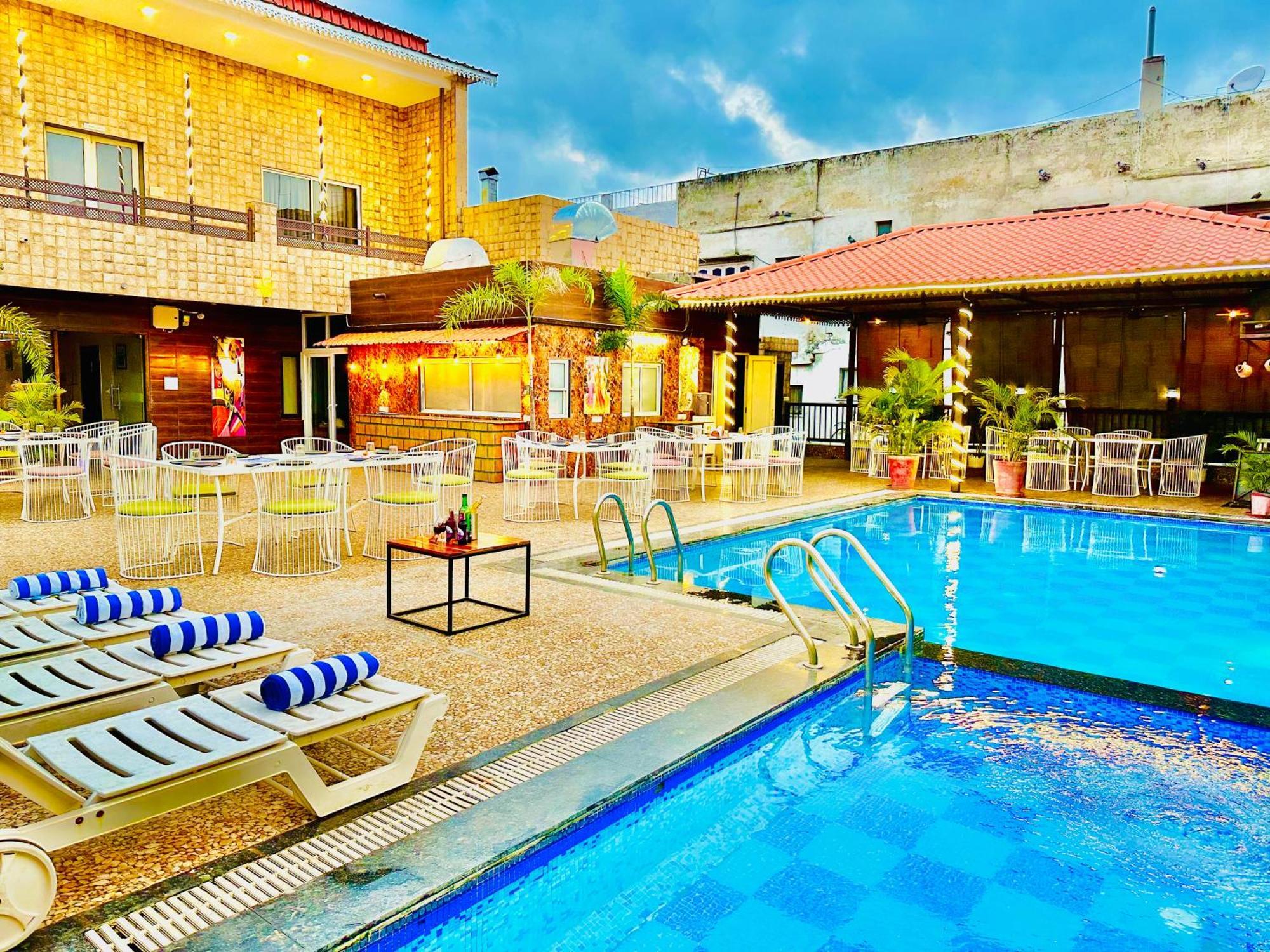 Hotel Grand Bhagwat, Udaipur Eksteriør billede