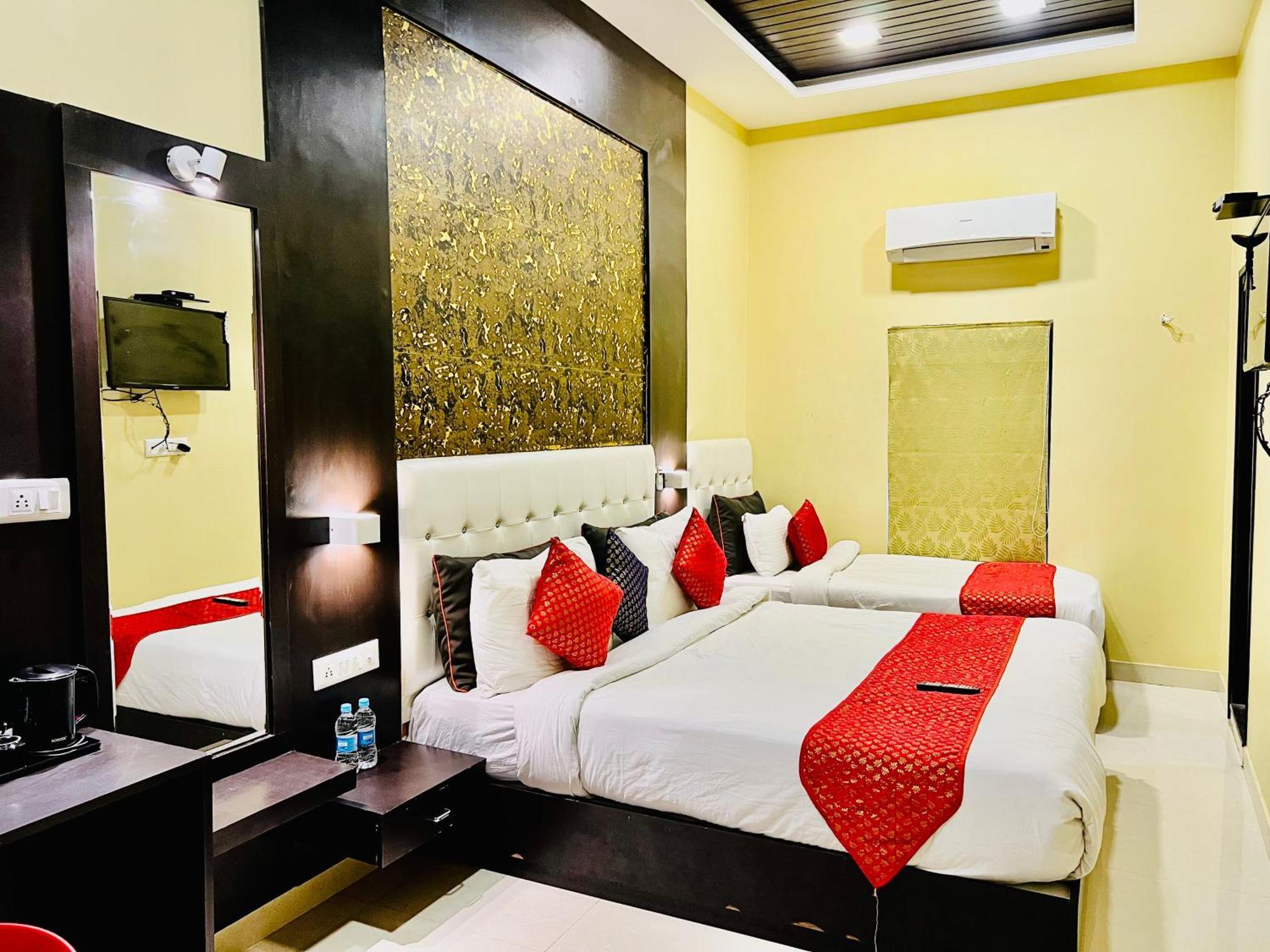 Hotel Grand Bhagwat, Udaipur Eksteriør billede