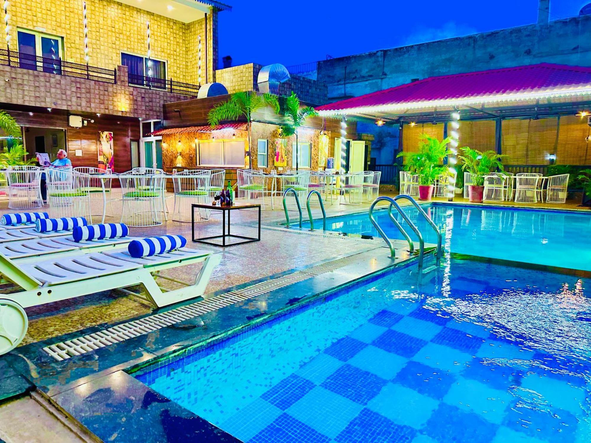 Hotel Grand Bhagwat, Udaipur Eksteriør billede